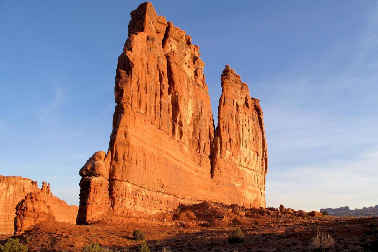 Solano Vallejo 3347 Moab Luaran gambar